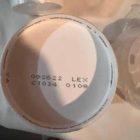 DISNEY STYROFOAM CUPS- 5 CUPS AND 6 LIDS- NEW 2023 DISNEY WORLD… - Picture 8 of 9